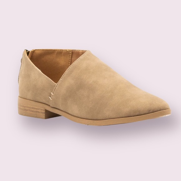 Qupid side cut bootie - Picture 2 of 10